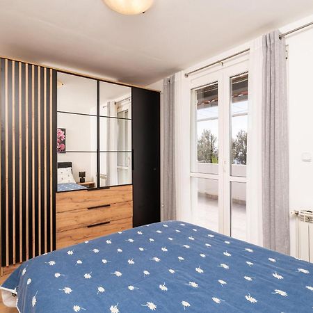 Cozy Apartment In Dubrovnik With House Sea View Экстерьер фото