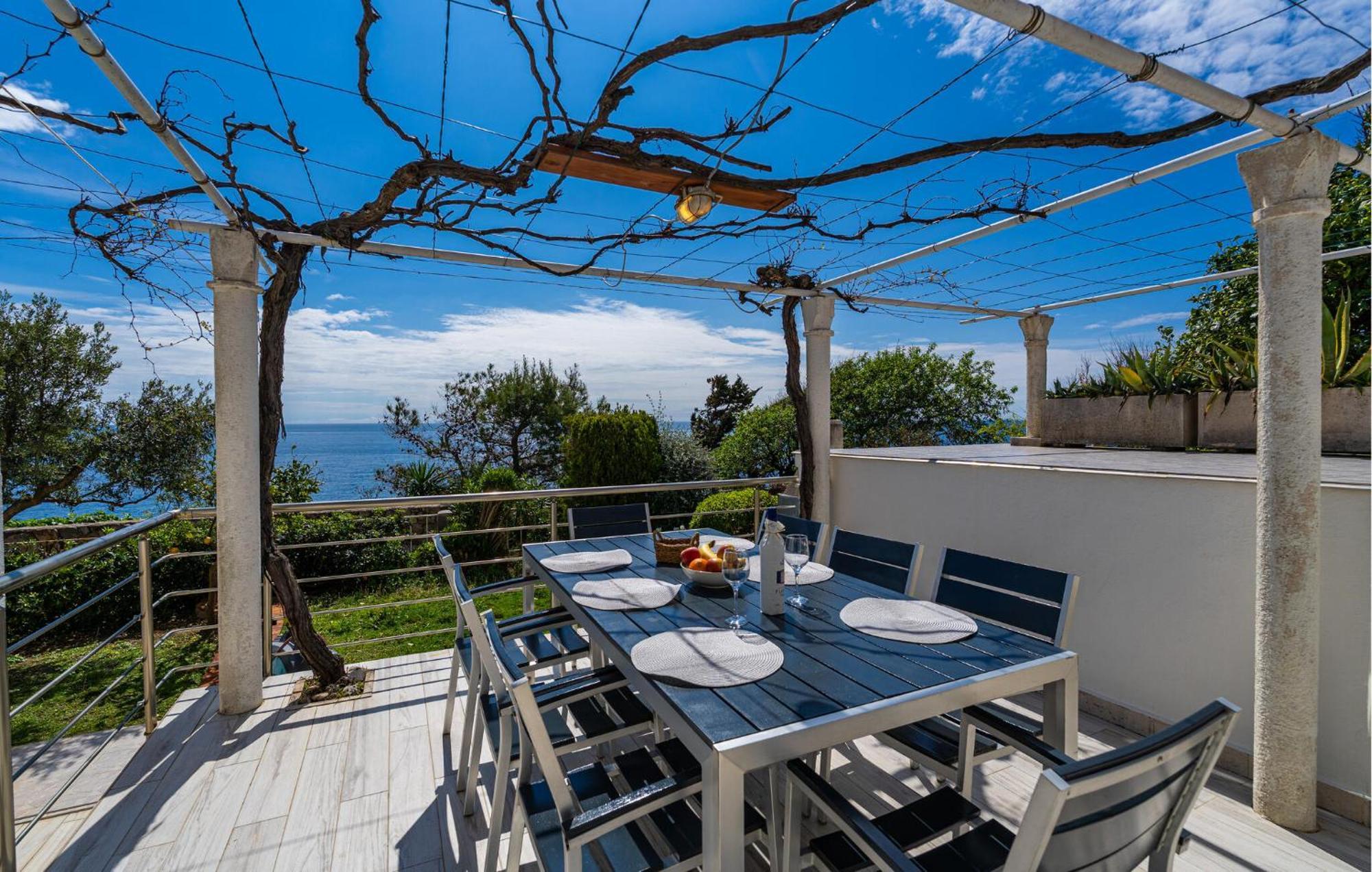 Cozy Apartment In Dubrovnik With House Sea View Экстерьер фото